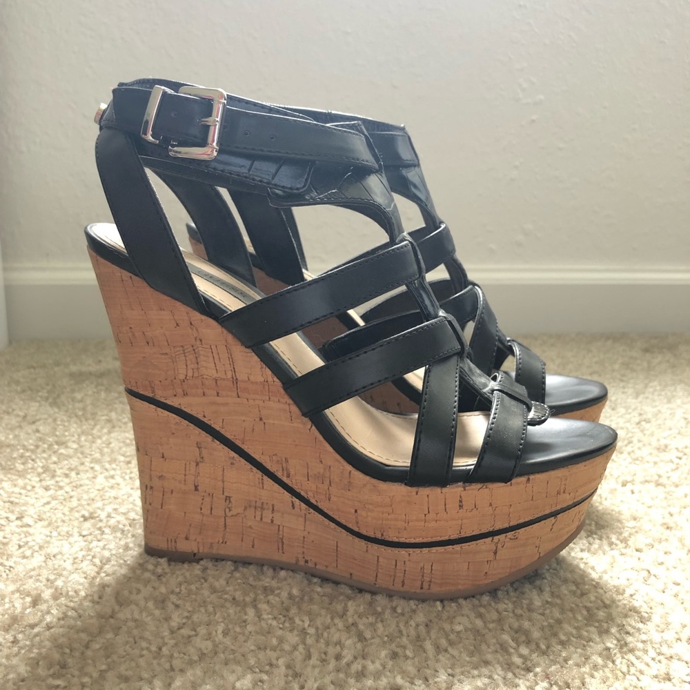 Guess black buckle wedges